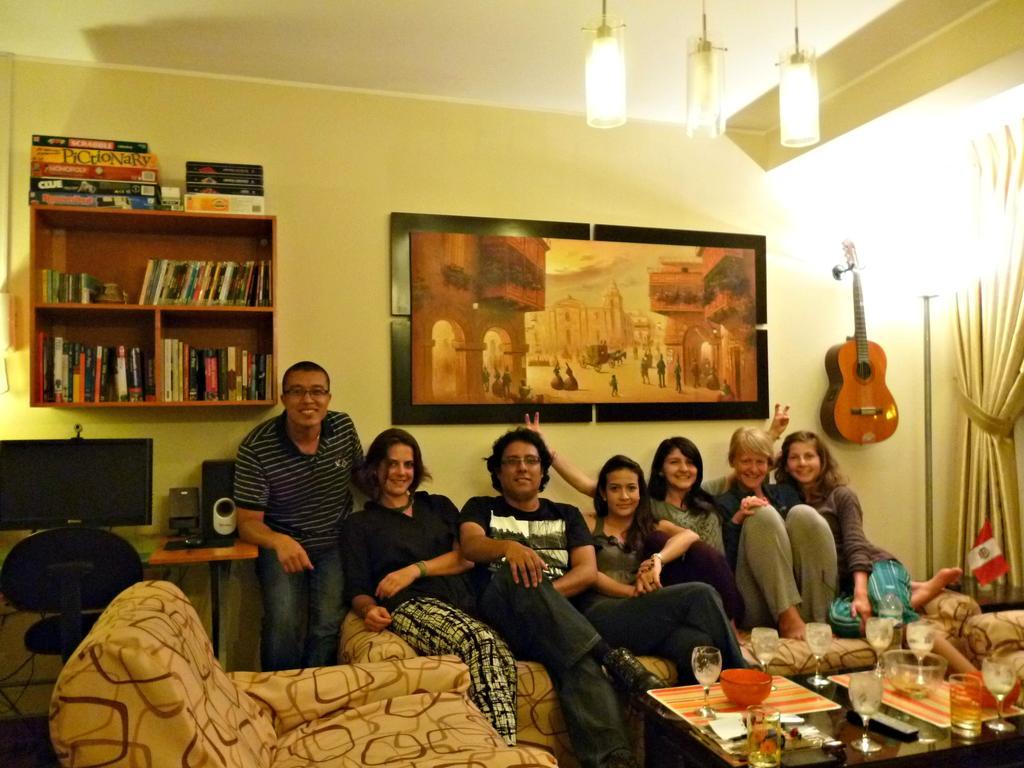 بيت شباب Lima Backpackers المظهر الخارجي الصورة