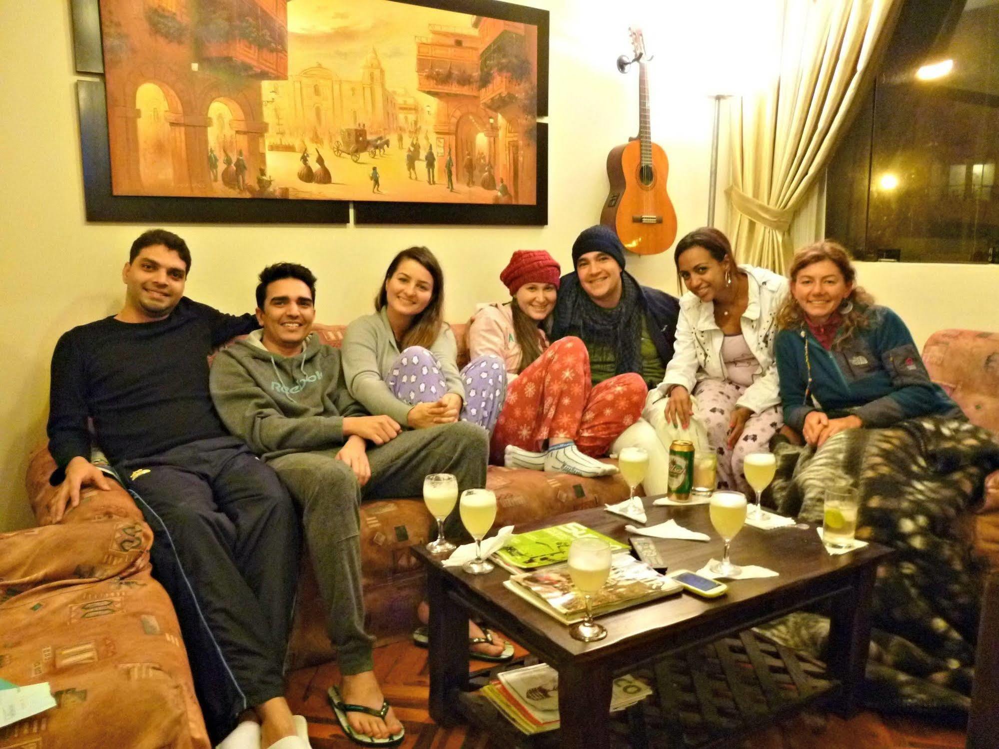 بيت شباب Lima Backpackers المظهر الخارجي الصورة